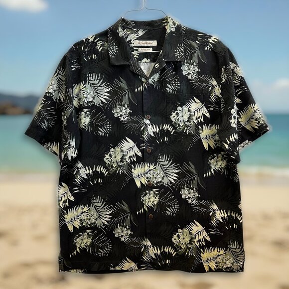 Tommy Bahama 100% Silk Hawaiian Shirt Black Tropical Copyrighted Floral Aloha - Picture 1 of 8